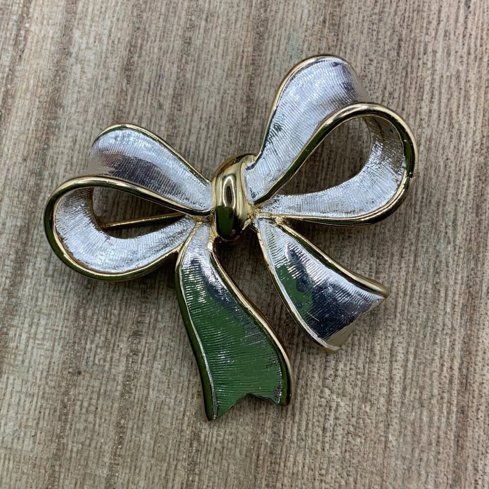 Napier Vintage Gold Silver Tone Ribbon Bow Brooch Pin